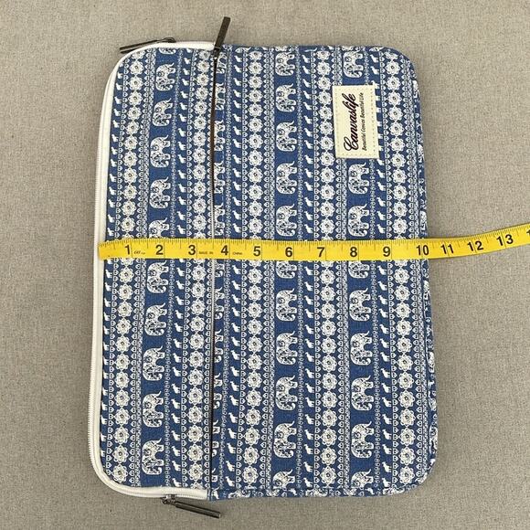 Canvas life Blue Elephant Print Laptop Sleeve 14" - Picture 9 of 10